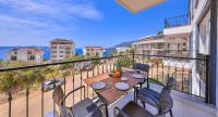 Appartamento con 2 Camere da Letto, Balcone e Vista mare