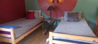 Apartment-double storey-2 bedrooms-own bathroom, kitchen, dining room, entrance, lounge, patio - Chambres d'hôtes Pinetown