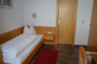 Single Room with Mountain View