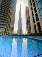 Luxury 1BR Downtown Dubai Skyline & Sea View - Chambres d’hôtes Dubaï