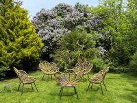 Highfield Home with free parkings, Surbiton, Kingston upon Thames, Surrey, Greater London , UK - Chambres d'hôtes Surbiton