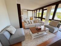 3 bedroom home in Sandy Bay - Ferienwohnung
