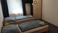 Standard Twin Room with Shared Bathroom