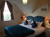 Medium Double Room with Sea View - Room 9