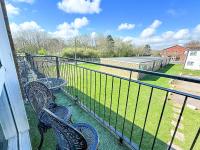 Superb Chalet, Sleeps 8, Nearby Hemsby Beach In Norfolk Ref 18193B - Ferienwohnung Hemsby