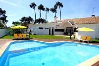 Villa near Beach & Lisbon - B&B Corroios