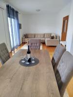 Apartman Mia - Bed and Breakfast