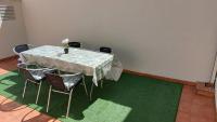 Excelente piso de 3 habitaciones dobles, 2 baños y terraza 30 mts - B&B