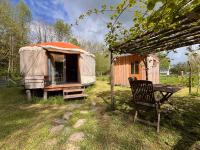 Ma Yourte au fond du jardin - B&B