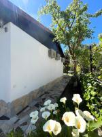 Seaside Cottage with Garden - B&B