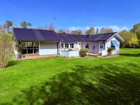 Close to the Beach, Large Garden with 2 Patios & BBQ - B&B Falkenberg