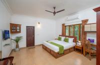 dE Spicewoods, 4BHK Pool Villa, Breakfast - B&B Kalpatta