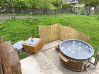 Cabana de lemn Lacul Bicaz - Bed and Breakfast