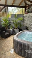 Astral Suite, Love Room, Jacuzzi, Distance to Beach - Ferienwohnung