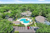 Relaxing Lakeview Stay Near Beach w Pool - Bed and Breakfast Saint Simons Island
