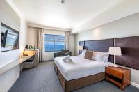 Resort Style King Pad with Sparkling Sea Views - B&B