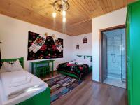Chambre Triple avec Salle de Bains Privative