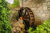 Les Cabanes du Moulin de l'Ortille & SPA - Bed and Breakfast Compiègne