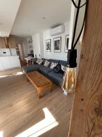 Modern Apartment 46m2 AC 100m from Stary Rynek City Center Kramarska 21 - Ferienwohnung Posen