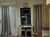 Petit studio proche de la defense - B&B