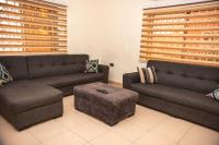 RealShala Stylish & Cozy 1-BR Adjiriganor - B&B Ashalebotwe