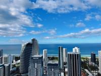 Casino & Luxury Sky High Oceanview 2BR 2BA Parking - B&B Costa Dorada