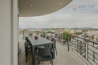 Jaax Apartment Airport by Airstay - B&B Spáta