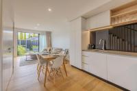 Wanaka Riverside Apartment - B&B Albert Town