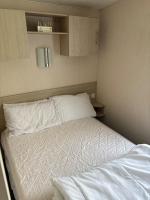 Ladram Bay, 2 Bedroom, Pet Friendly, Wi-Fi, Sleeps 6 - B&B Otterton
