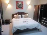 Deluxe Tweepersoonskamer met 1 of 2 Bedden en Uitzicht op het Zwembad