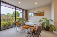 Luxe Private Townhouse in Canggu - The Atelier - B&B Tambakboyo