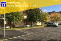 Logis Verde, 5 minutes de l'autoroute A10, balcon & parking privé - B&B