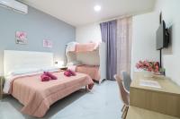 Quadruple Room with Private Bathroom