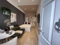 Luxury Solihull Studio Apartment - 5 mins to NEC, Airport, JLR, Resorts World - Ferienwohnung Solihull