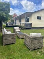 River Stone Retreat - B&B