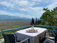 Xhoni's House - B&B Santi Quaranta