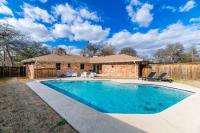 Modern Art House - Bed and Breakfast Dallas