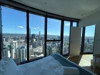 Amazing views 60th level skytower 3 bedrooms - B&B