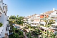 Las Cañas Beach apartment in the Golden Mile with private parking, perfect location! - Chambres d’hôtes Marbella