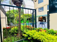 Machala Suites con Piscina - B&B Machala