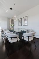 4 BR Apartment - ZENTRAL - GERÄUMIG - KÜCHE - TERRASSE - WIFI - KAFFEE - PARKHAUS - Chambres d'hôtes Wiesbaden