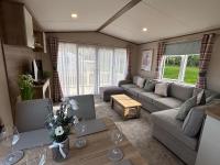 Oak Village 17 - HOT TUB Grange Leisure Park, Mablethorpe - Central heating, Pet friendly - Meadow Lakes Caravan & Lodge Hire - Chambres d'hôtes Mablethorpe