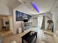 Delfi Home - Ferienwohnung Samos