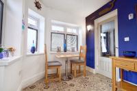 Redlands House By Urban Hideaways - B&B Barry