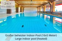 Exklusives 5-Sterne Apartment Waldseele mit Indoor-Pool, Sauna, top Lage und Ausblick in die Natur, Hunde willkommen - B&B Schonach