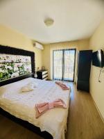 Апартамент “Централ” / Central - B&B Balchik