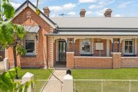 Wonderful William - Charming Home close to CBD - B&B