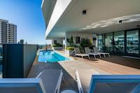 Sun-Kissed Coastal Comfort Pool,Gym,Beach,BBQ - B&B Gold Coast