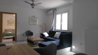 Modern 2bdr 100sqm Airport 10min and Free Parking - Chambres d’hôtes Thessalonique
