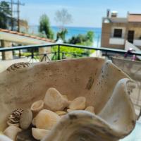 Las sirenas maisonnettes by the beach groundfloor and semi basement - B&B